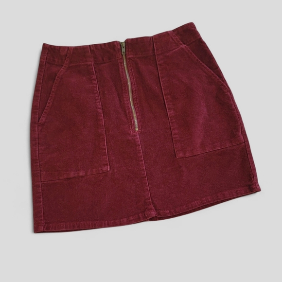 Wild Fable Burgundy Corduroy Mini Skirt Size 10 Front Pockets Retro Boho - Picture 9 of 9